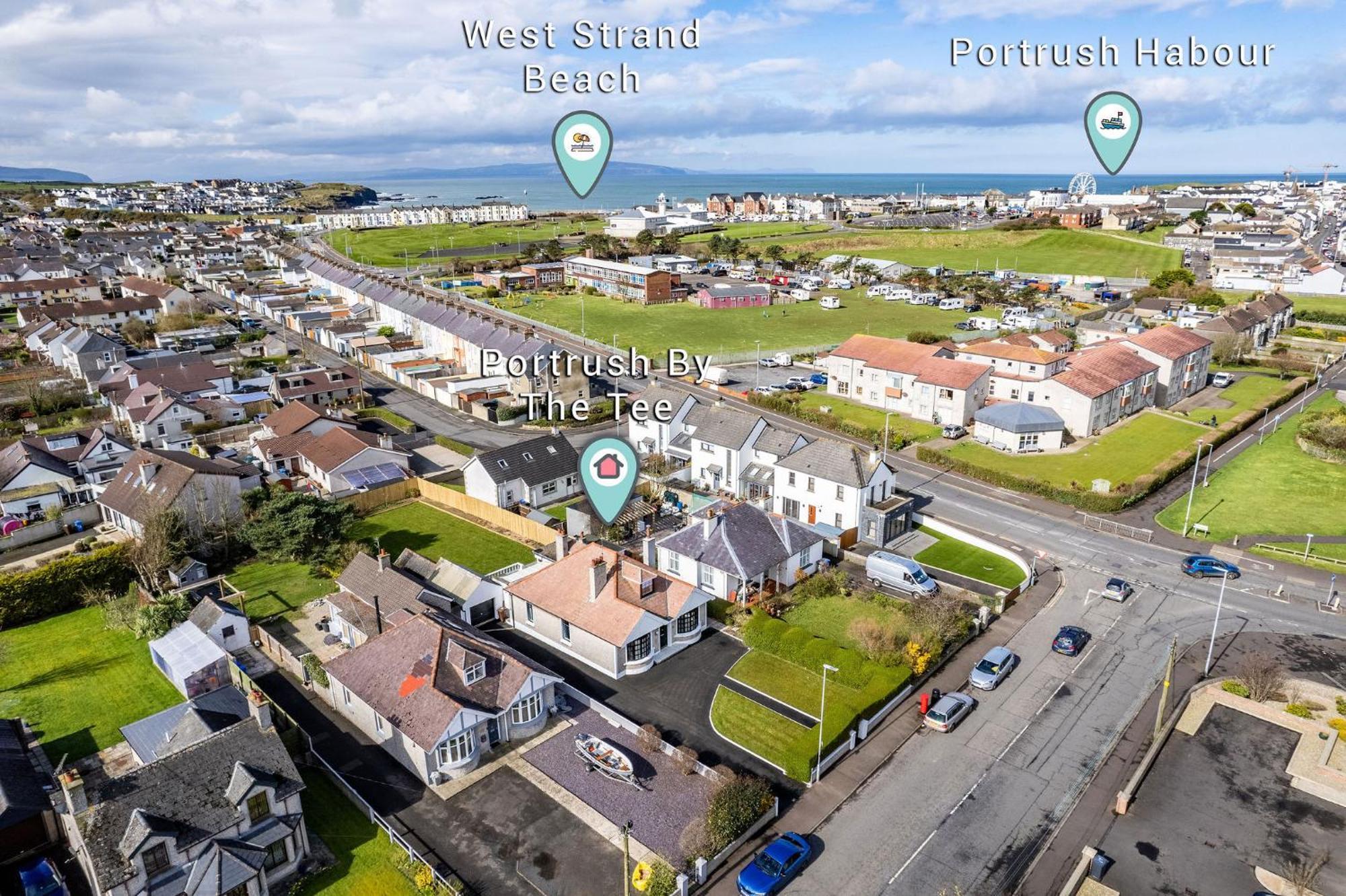 Portrush By The Tee Villa Bagian luar foto